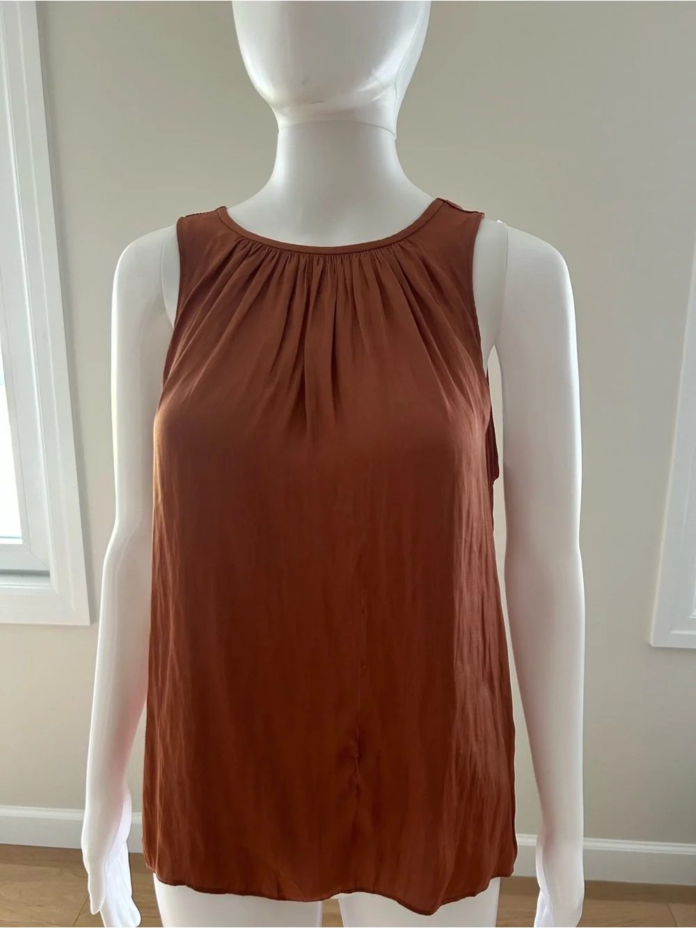 Current Air Sleek Draped Low Back Blouse
New with Tags - Picture 1 of 3